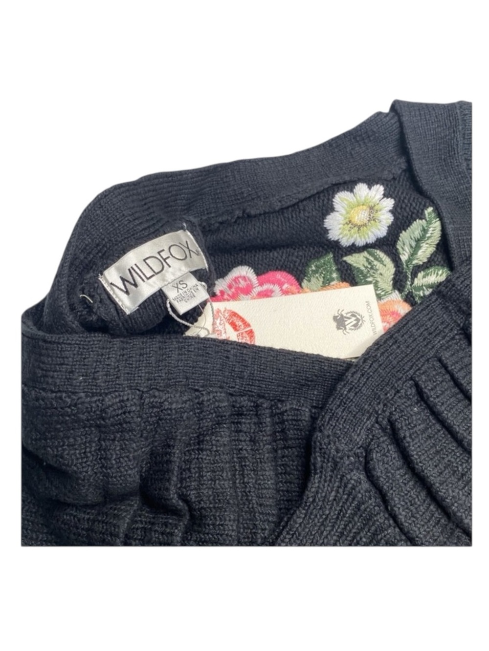 new Wildfox 𑁍 Secret Garden Embroidered Sweater 𑁍 Black + Floral Embroidery 𑁍 - Picture 11 of 16